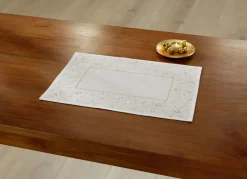 Tisch- und Raumdekoration mit Glitzergarn