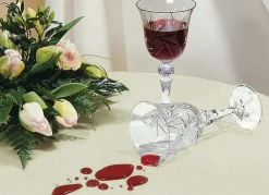 Tisch- und Raumdekoration mit Fleckenschutz-Ausrüstung