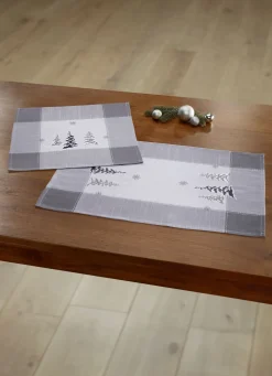 Tisch- und Raumdekoration in Leinenoptik