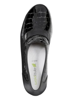 Waldläufer Slipper aus krokogeprägtem Lackleder und Nappaleder