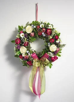 Wandkranz mit Ranunkeln