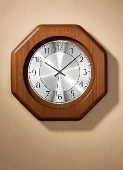 Wanduhr mit Funkwerk