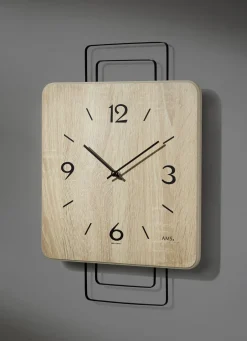 Wanduhr mit Holzgehäuse aus dem Hause AMS