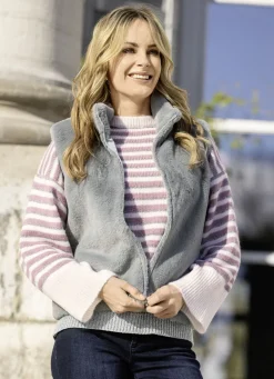 Weste aus flauschigem Kunstfell