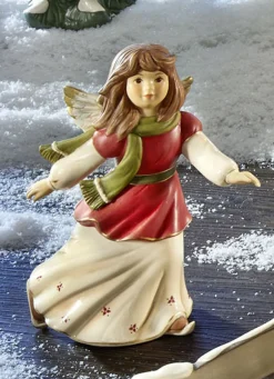 Winterliche Szene: Tolle Himmelsboten im Winterwald