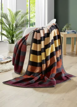 Wohndecke mit Veloursbandeinfassung