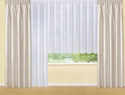 Zauberhafter Blumenfenster-Store